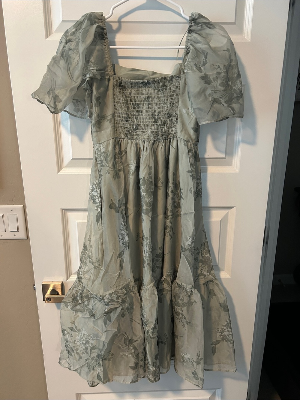 Abercrombie & Fitch Emerson Angel Sleeve Midi Dress - Picture 3 of 6